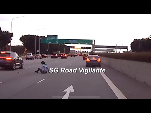 mce audi suv changing lane without due care and hit motorcyclis
