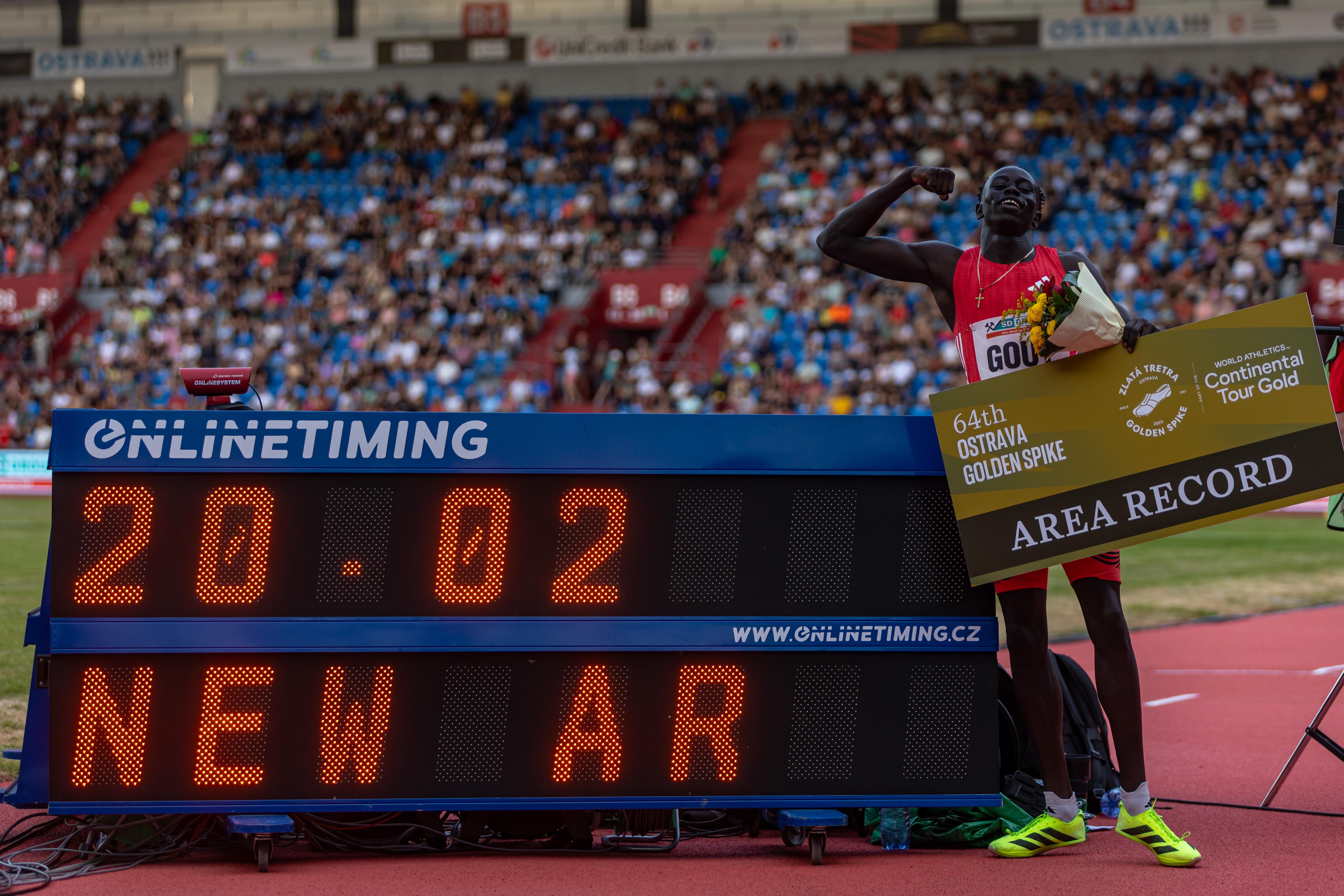 Australian teen sensation Gout Gout betters his own 200m national record