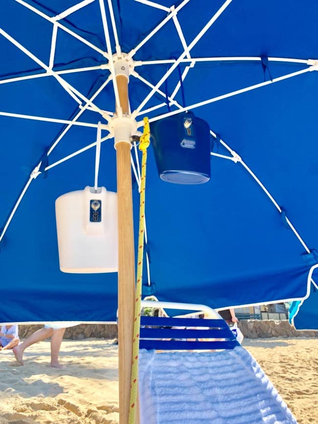 26 Things You’ll Wanna Pack For Your Next Beach Vacation — Other Than A Bunch Of Swimsuits