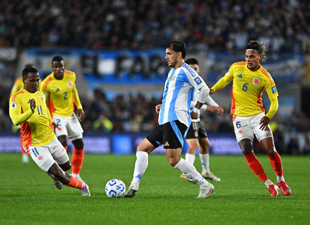 Argentina midfielder Paredes set to join Boca Juniors from Roma