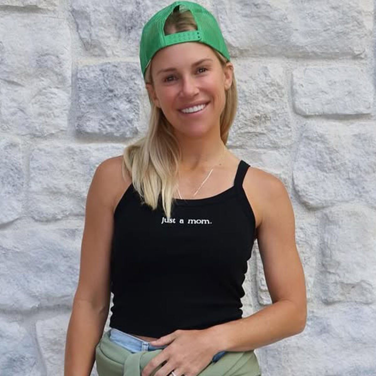 Kelly Stafford Details “Miserable” Attempt at Waxing Her Own Vagina