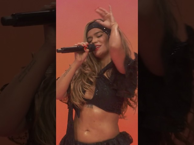 #KarolG performs “Papasito” off her new album Tropicoqueta! #KarolGonFallon #FallonTonight