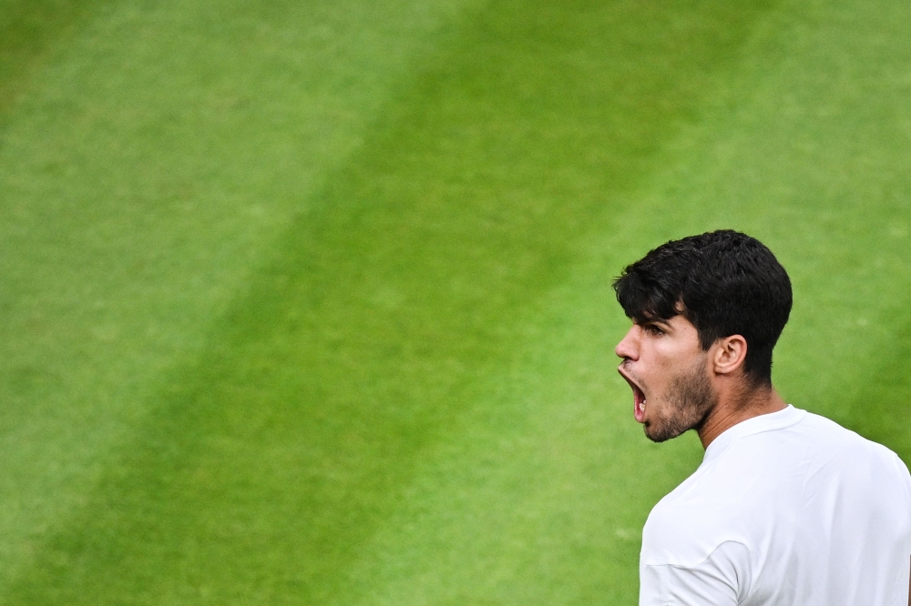 Alcaraz set to defend Wimbledon title against Fognini as Sinner eyes Djokovic semi-final showdown