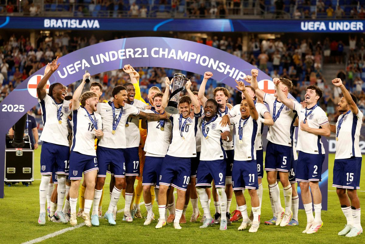 England retain Euro Under-21 title after Jonathan Rowe extra-time goal sinks Germany