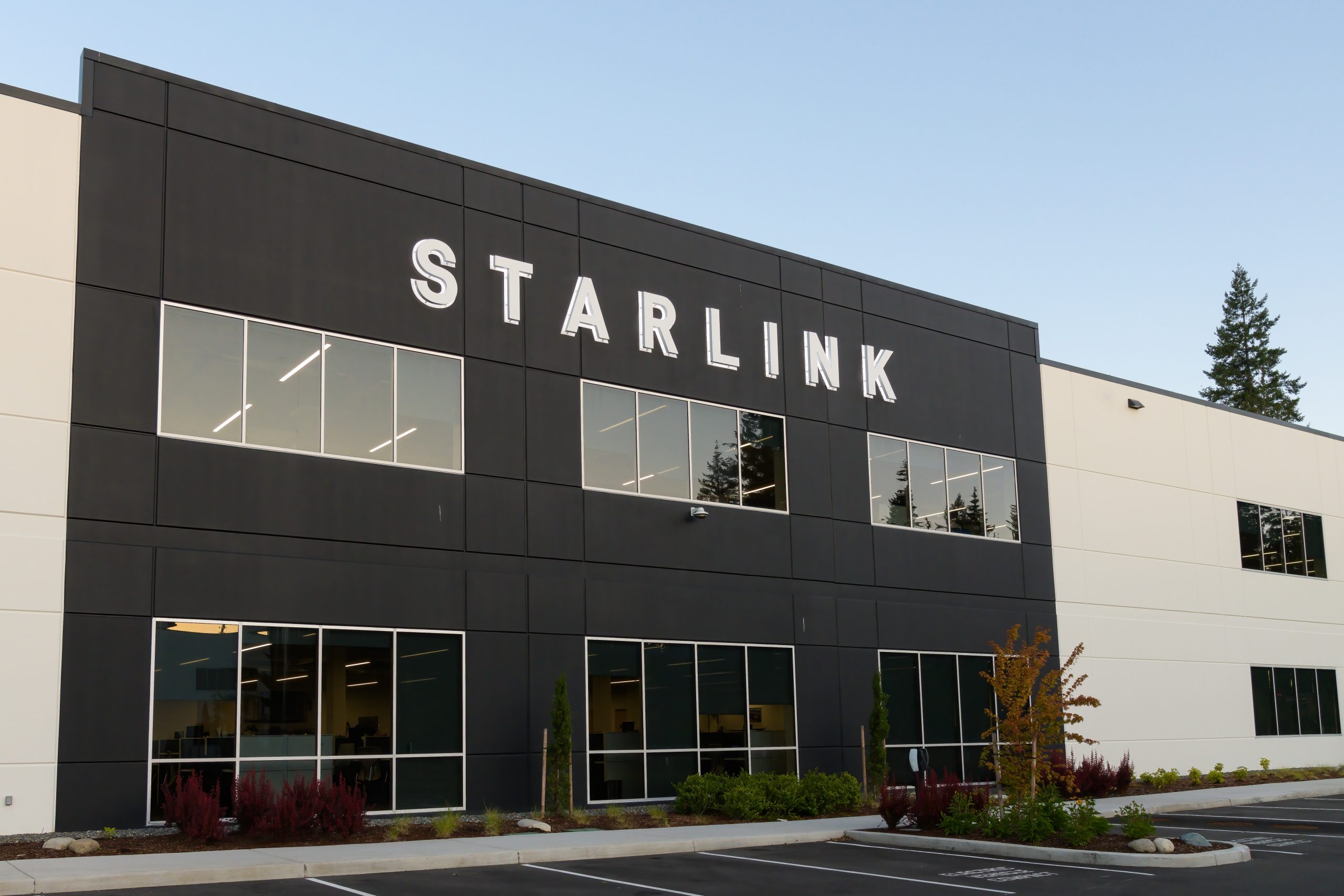Starlink could lose Indonesian license over roaming device use