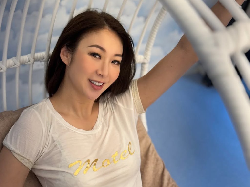 Jacquelin Ch'ng addresses smoking video