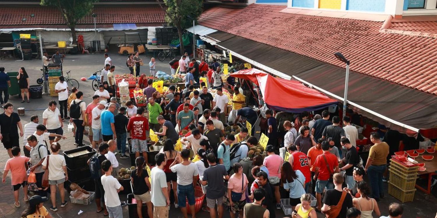 S$2 durians at Jurong stall draw crowds as durian season sparks price war