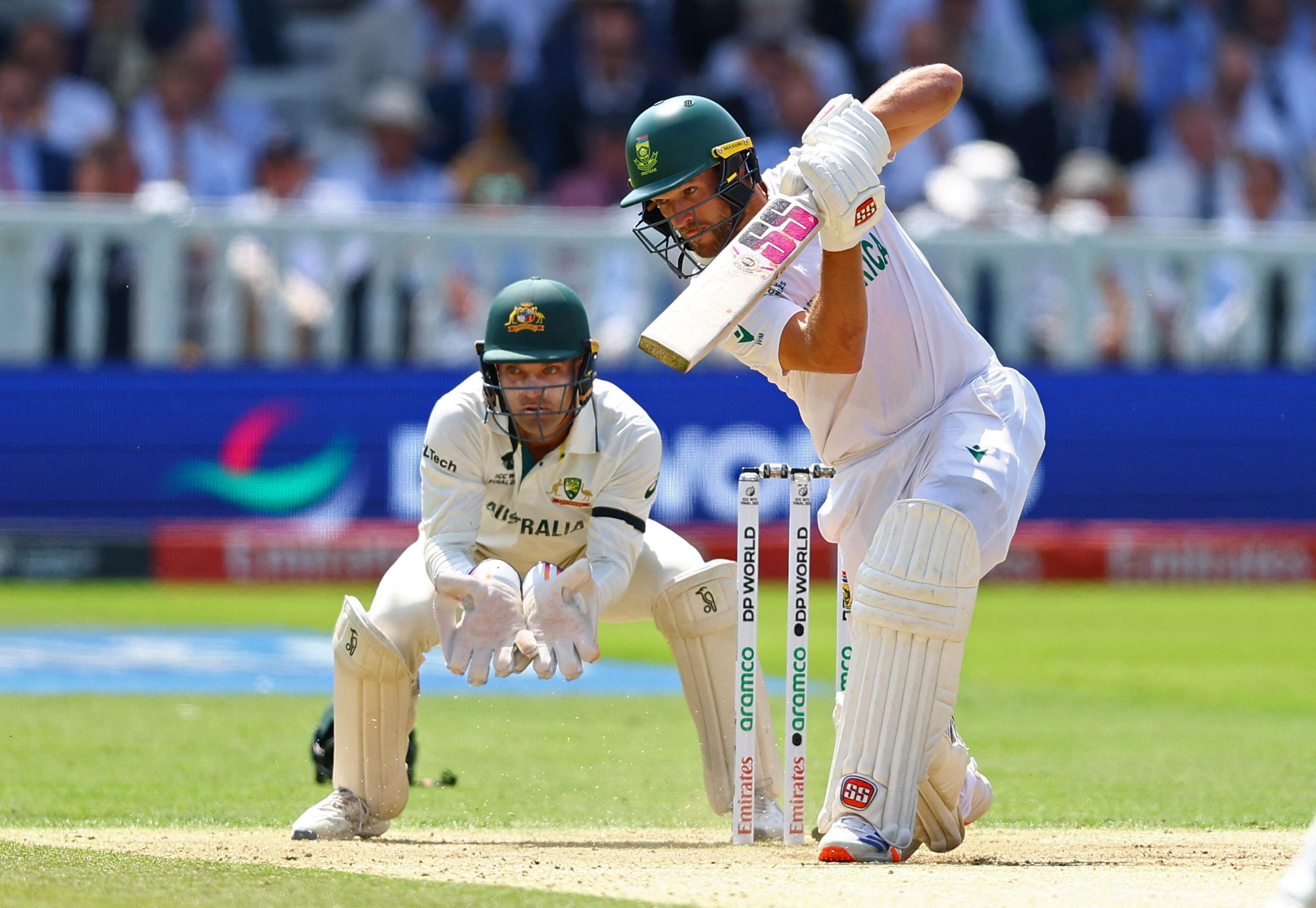 Wiaan Mulder scores 147 as South Africa set Zimbabwe 537 for victory