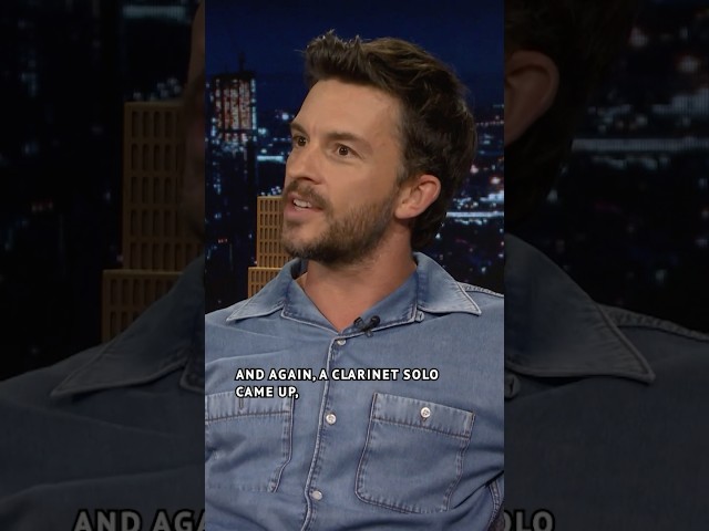 #JonathanBailey plays the clarinet on the #JurassicWorldRebirth score! #FallonTonight #JimmyFallon