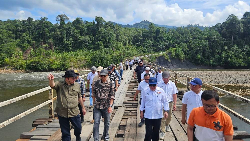 Uggah embarks on three-day road journey to Bario to assess critical infrastructure needs for rural communities