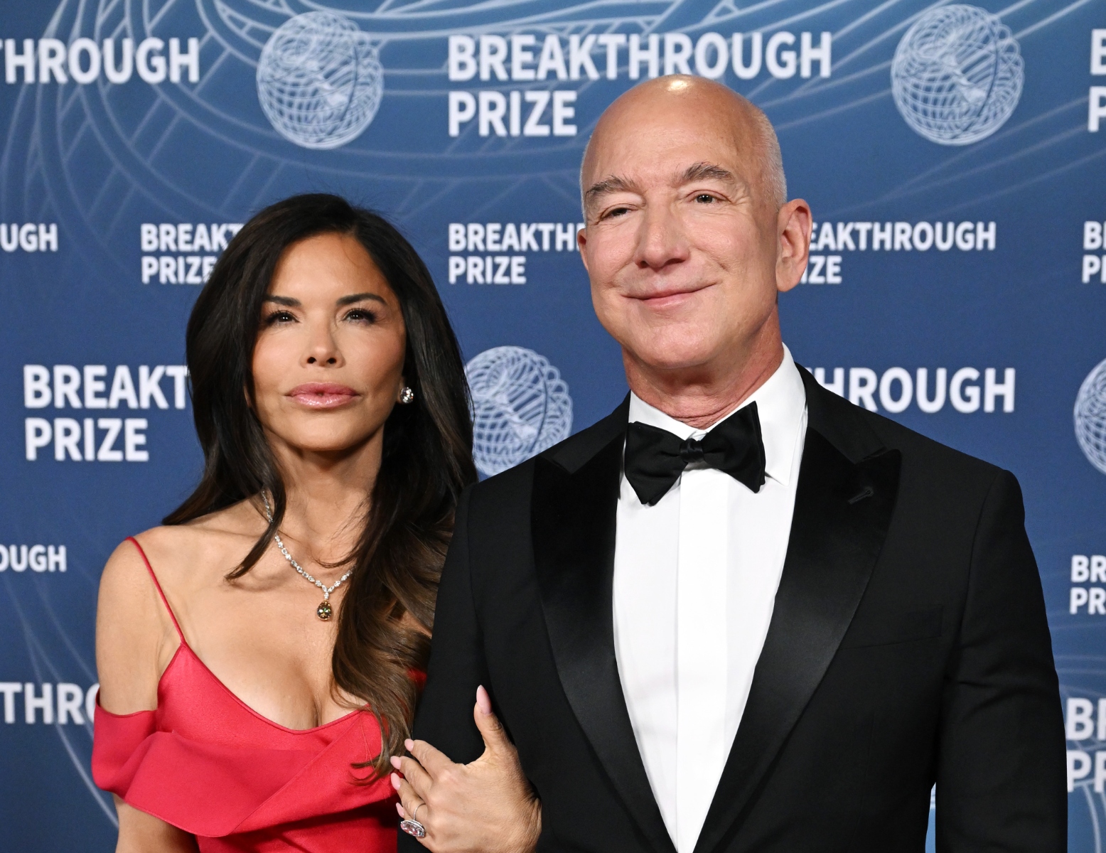 Jeff Bezos & Lauren Sanchez Are Reportedly ‘Livid’ About One Star’s Ruthless Criticism of Their Wedding