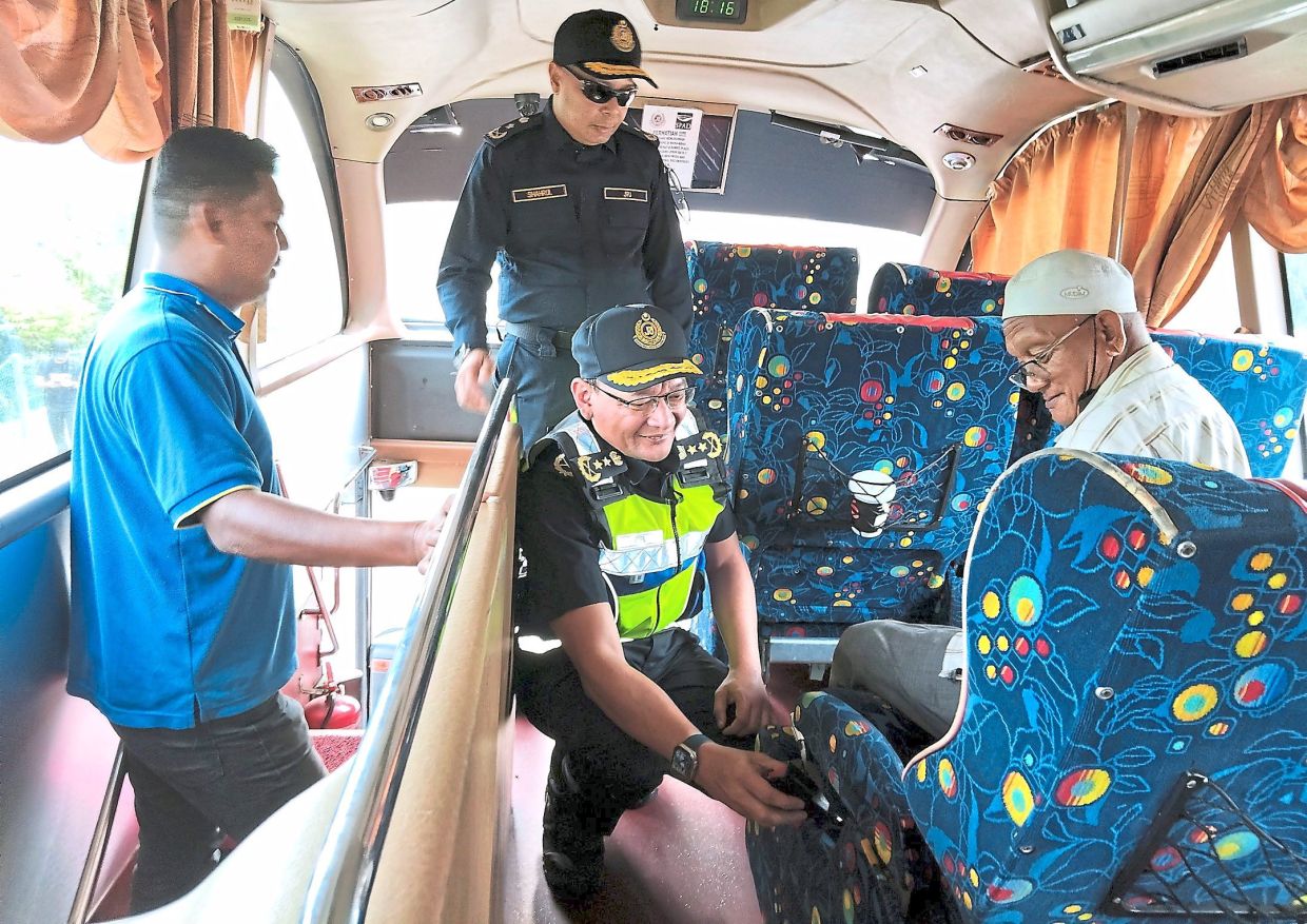 Bus passengers urged to buckle up