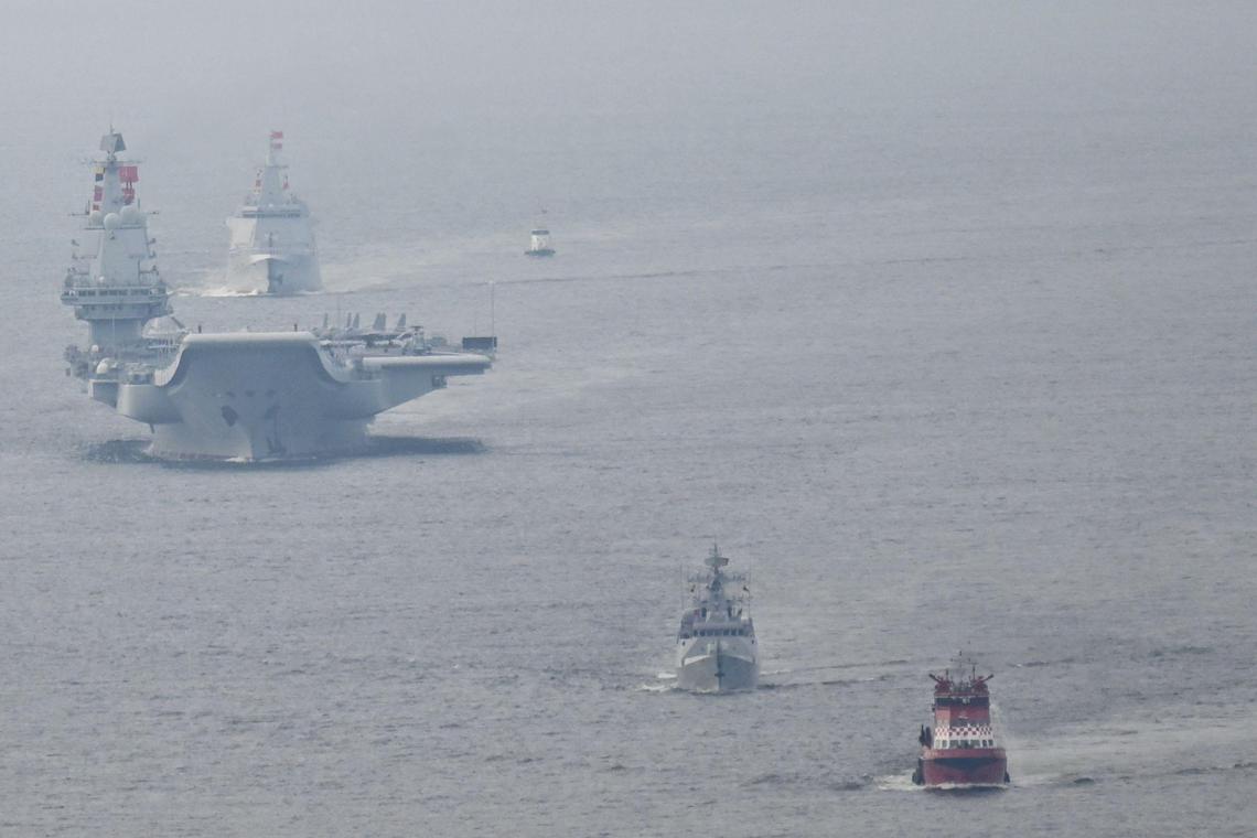 Chinese aircraft carrier Shandong arrives in Hong Kong