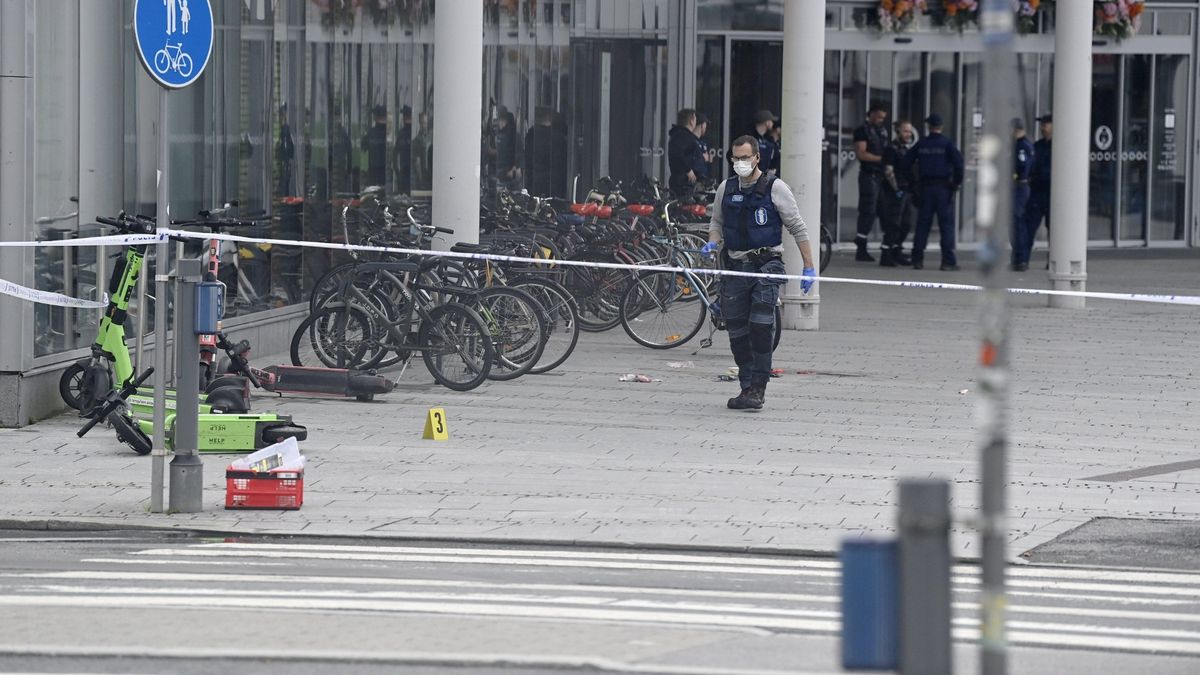 Ratina shopping centre horror as multiple people stabbed in rush hour attacks