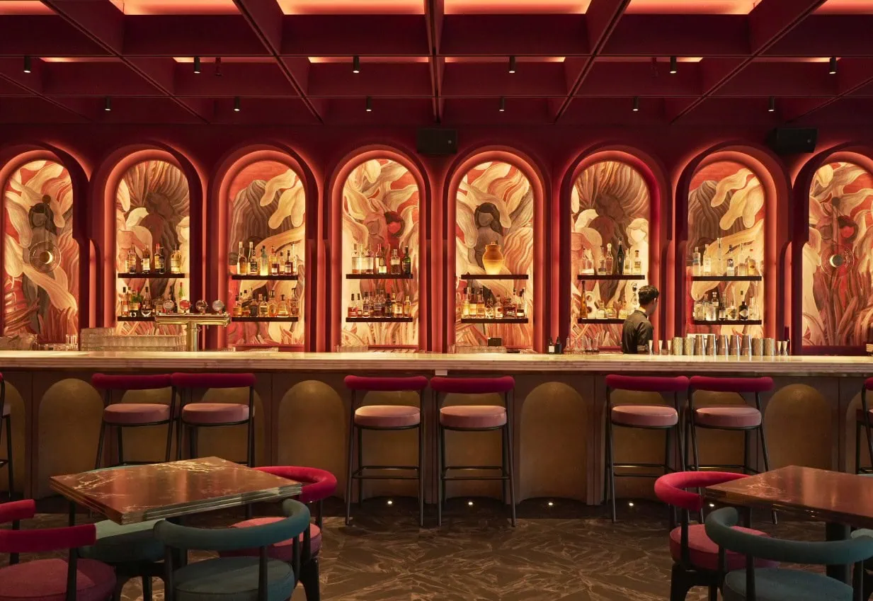 Baia reintroduces chic to their rooftop bar with a new rotating lunch set featuring Cured Salmon Carpaccio, Truffle Cacio e Pepe & more