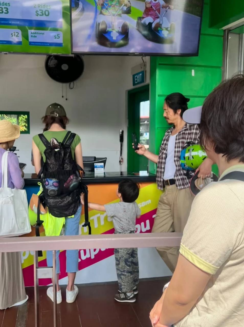 Lin Chiling Queues For Skyline Luge At Sentosa With Husband & 3-Yr-Old Son