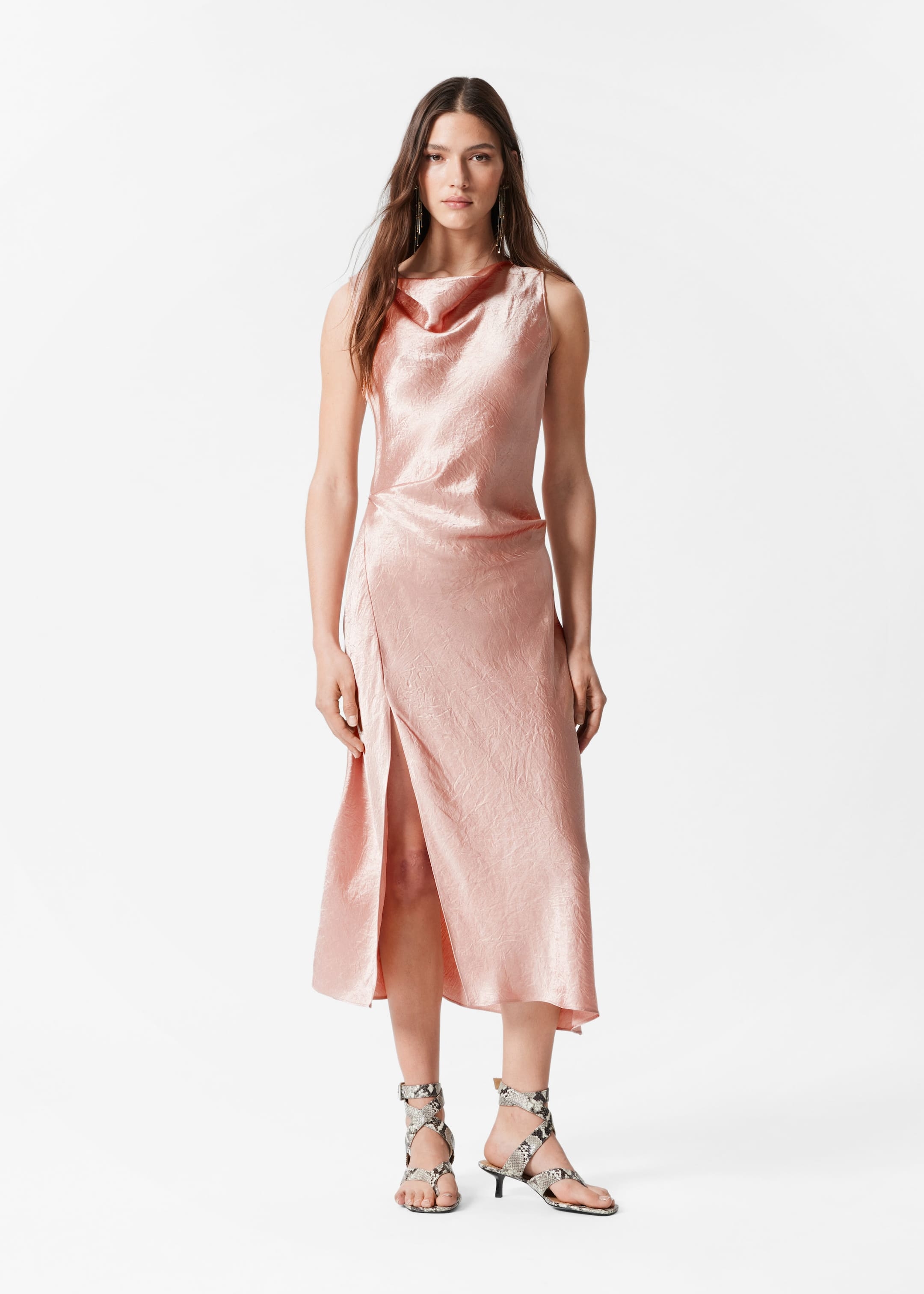 If You’re In Your 30s, Here Are 27 Chic, Lightweight & Other Stories Pieces You’ll Want In Your Closet