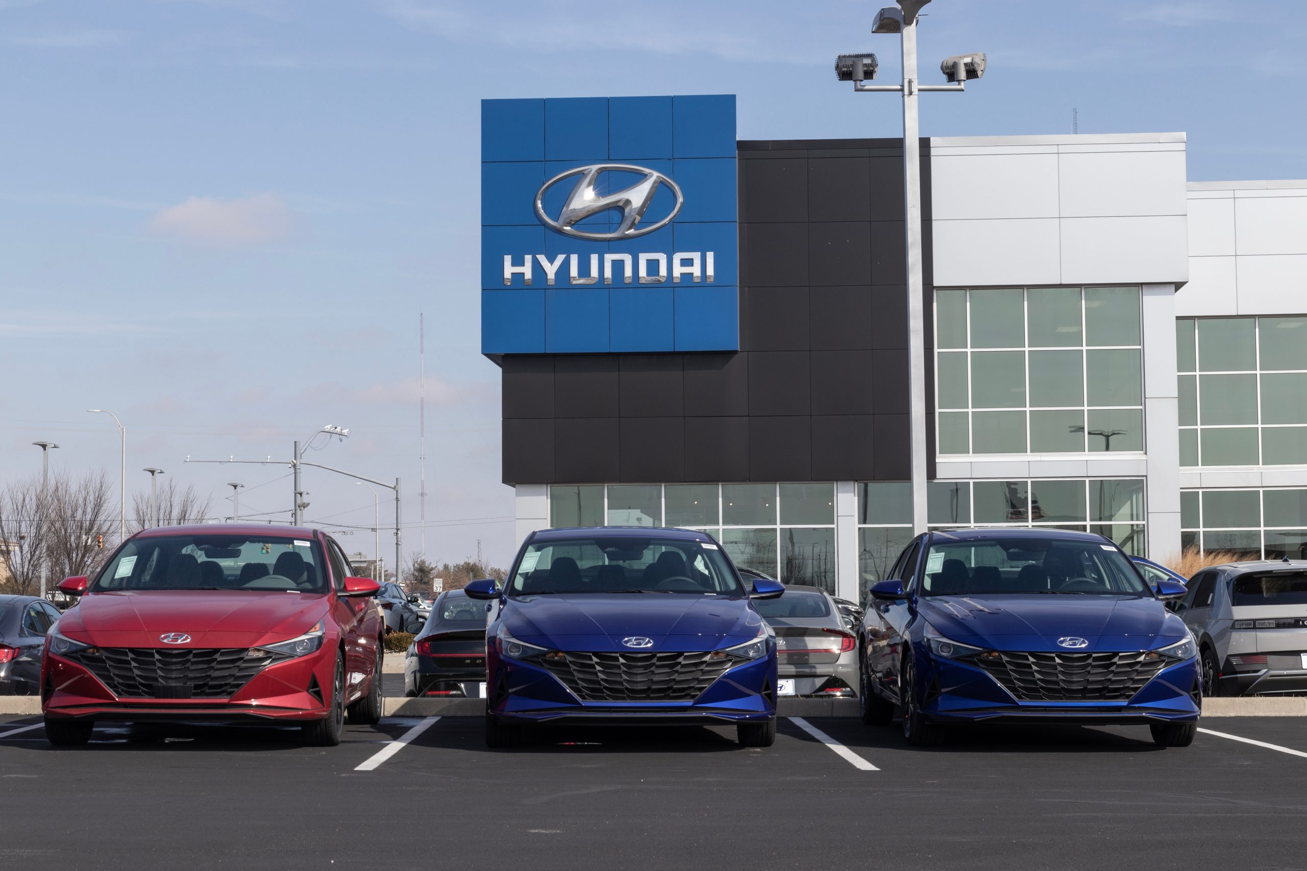 Hyundai delivers wearable robots to Korean Air