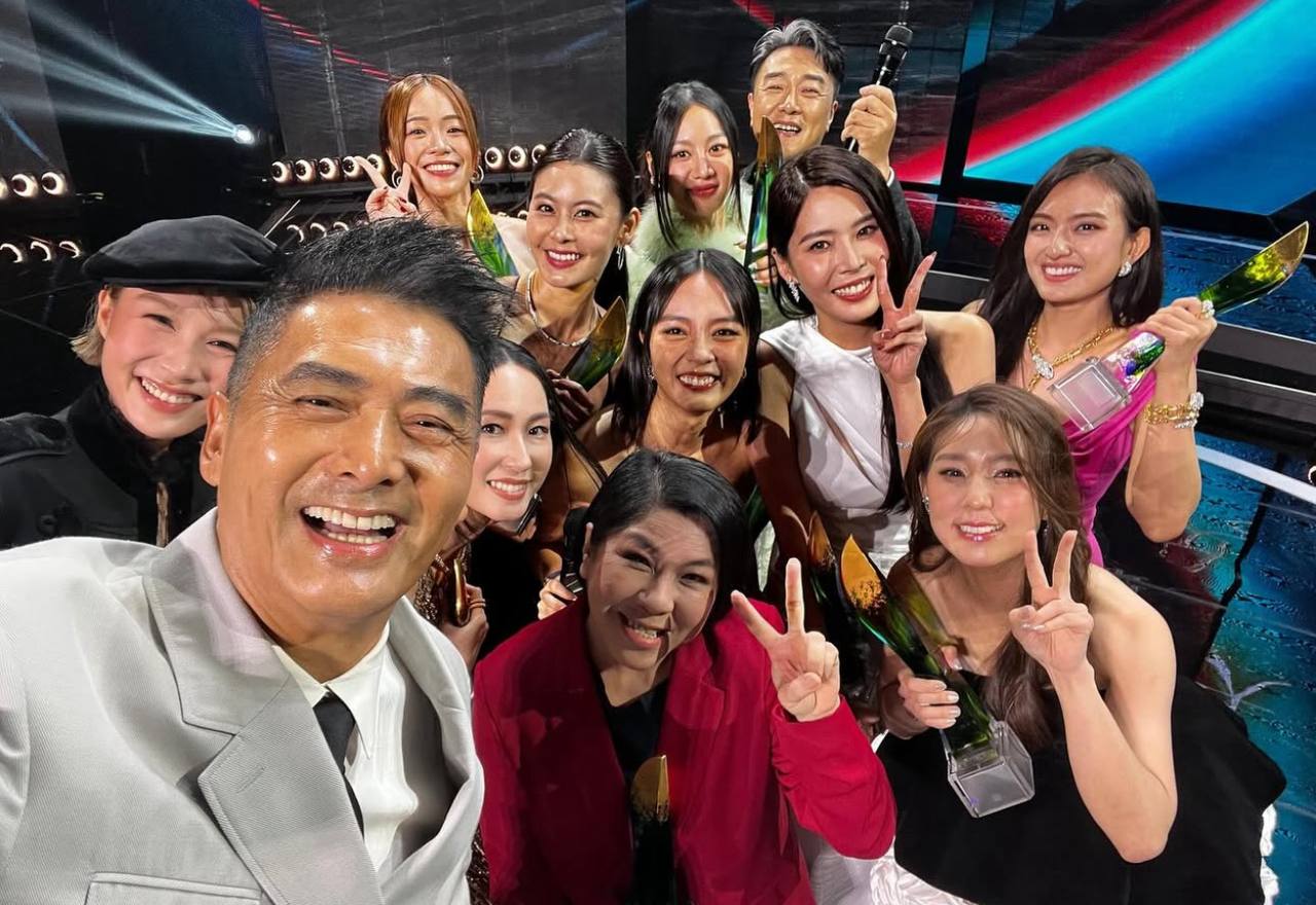 Camera-Shy Chen Biyu Didn't Attend SA2025 Just To Get Her Top 10 Trophy From Chow Yun Fat, So Does She Love Him As Much As Andy Lau Now?
