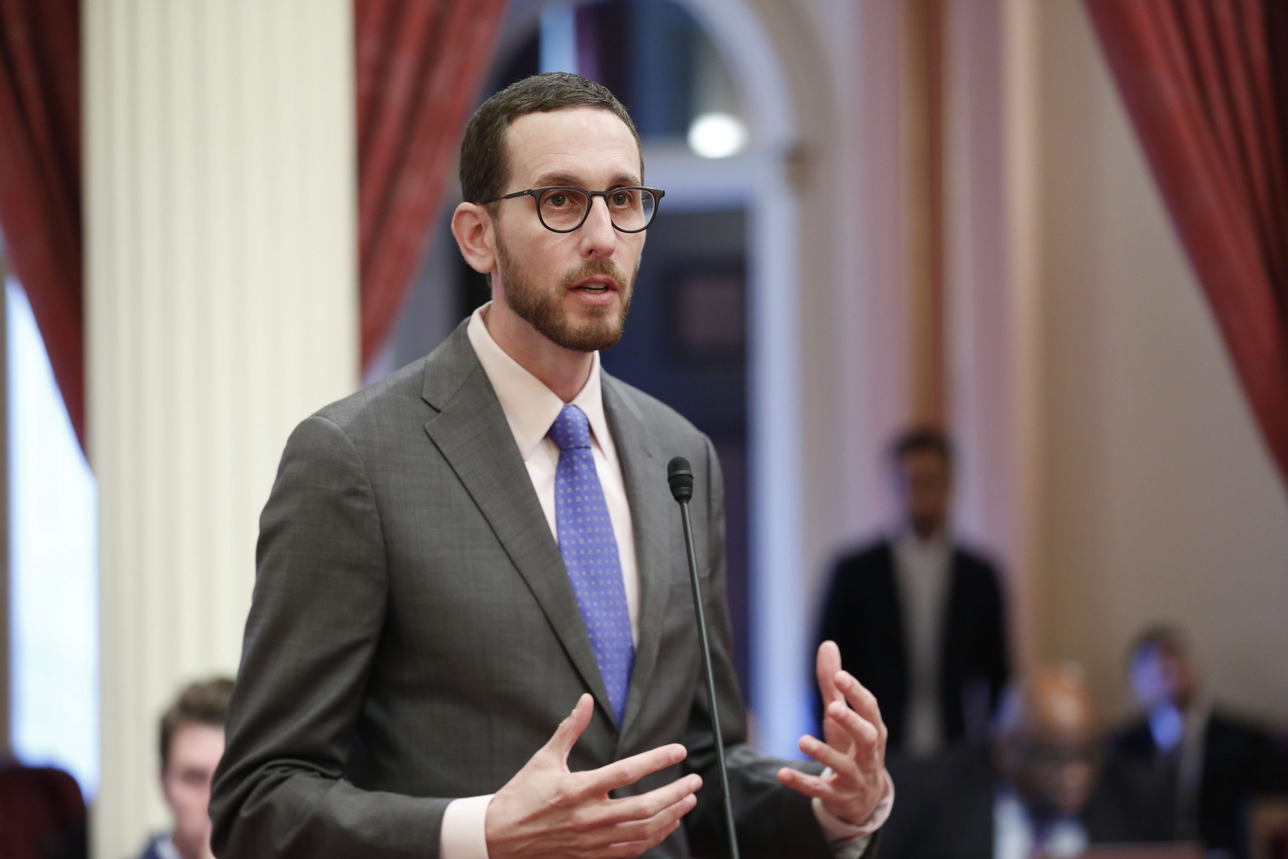 US senator pushes bill for AI firms to reveal safety protocols