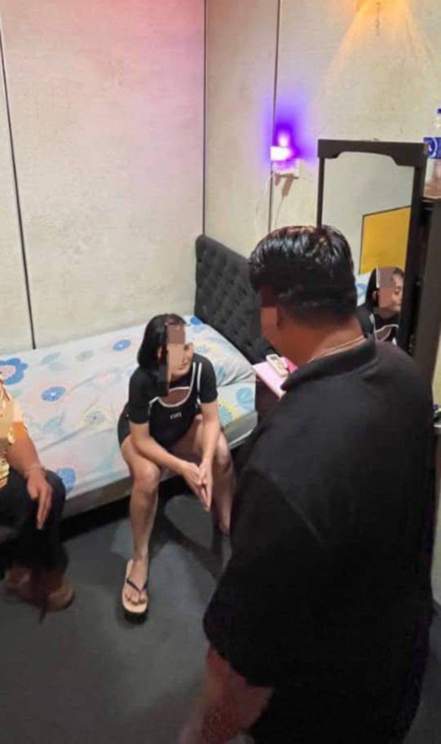 Late-night khalwat raid: Married man caught at divorcee's home in Kluang