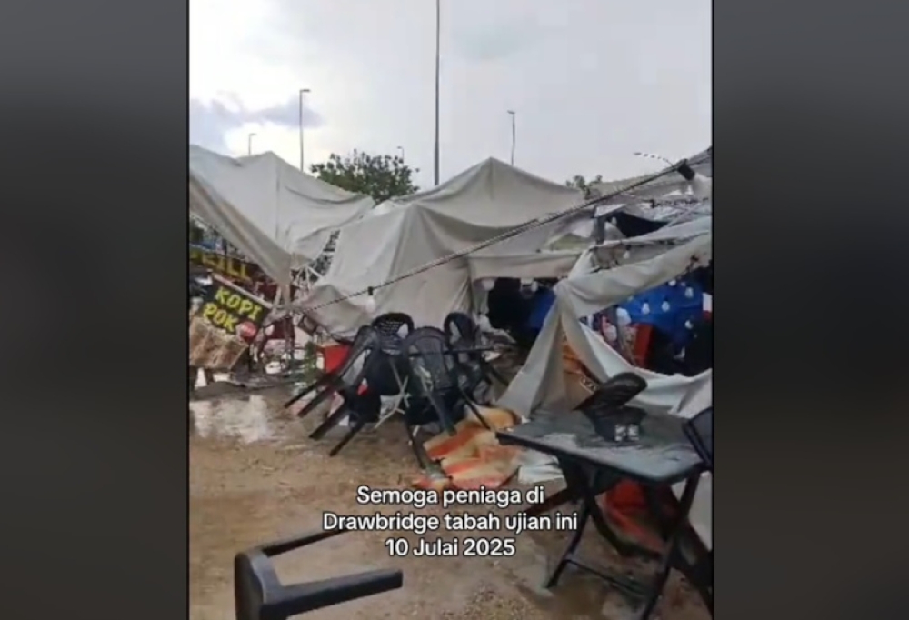 Tents torn, stalls damaged: Storm hits 100 traders near Kuala Terengganu drawbridge