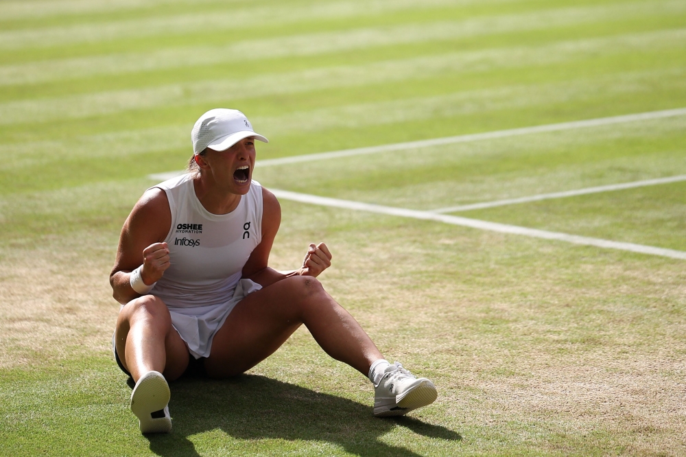 Swiatek stuns Wimbledon with historic 6-0, 6-0 demolition of Anisimova in shortest final in 114 years