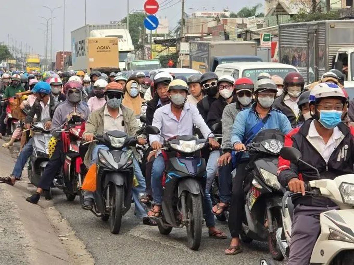 越南河内明年7月起 逐步禁燃油摩托车