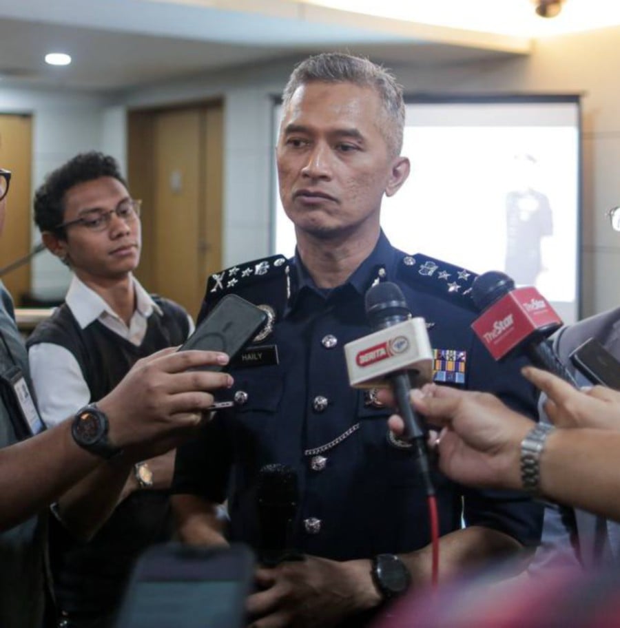 [UPDATED] Autogate failure at Bangunan Sultan Iskandar CIQ disrupts 380,000 travellers' movement