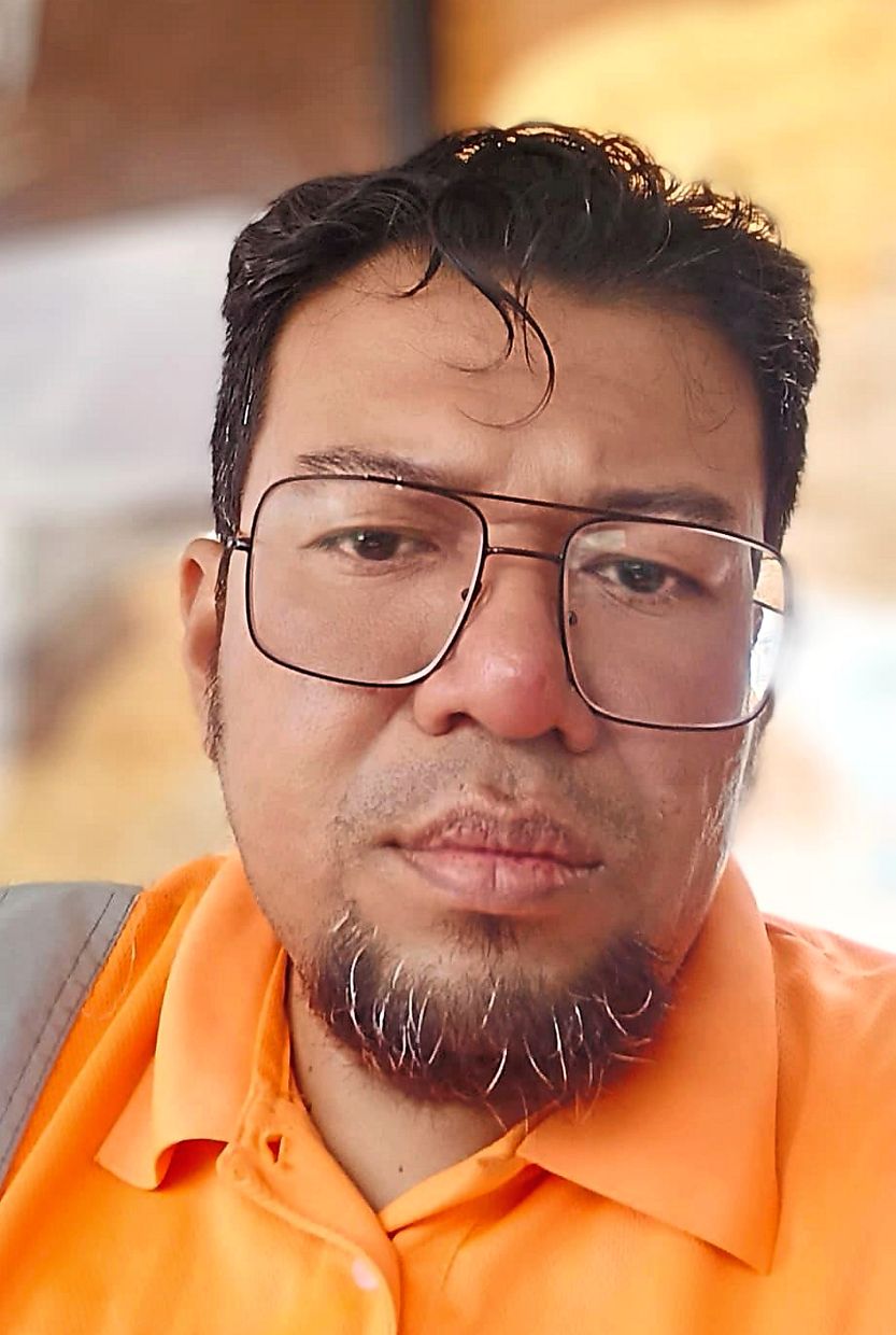 Nusa Bayu stench making residents ill