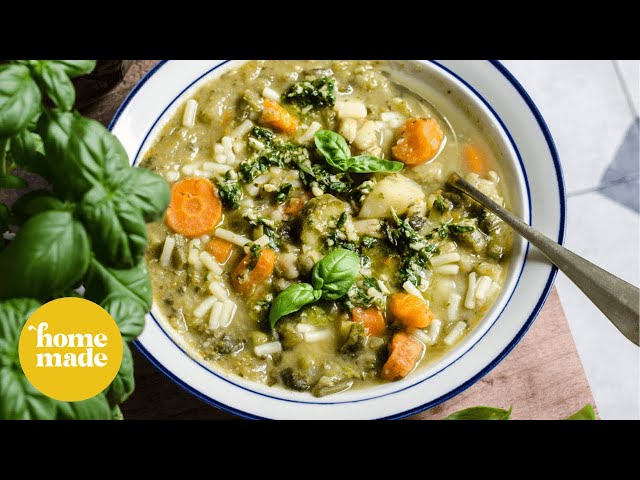Green Minestrone with Homemade Crackers