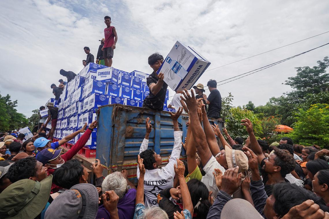 Thai-Cambodia border shelling continues despite Trump’s ceasefire call