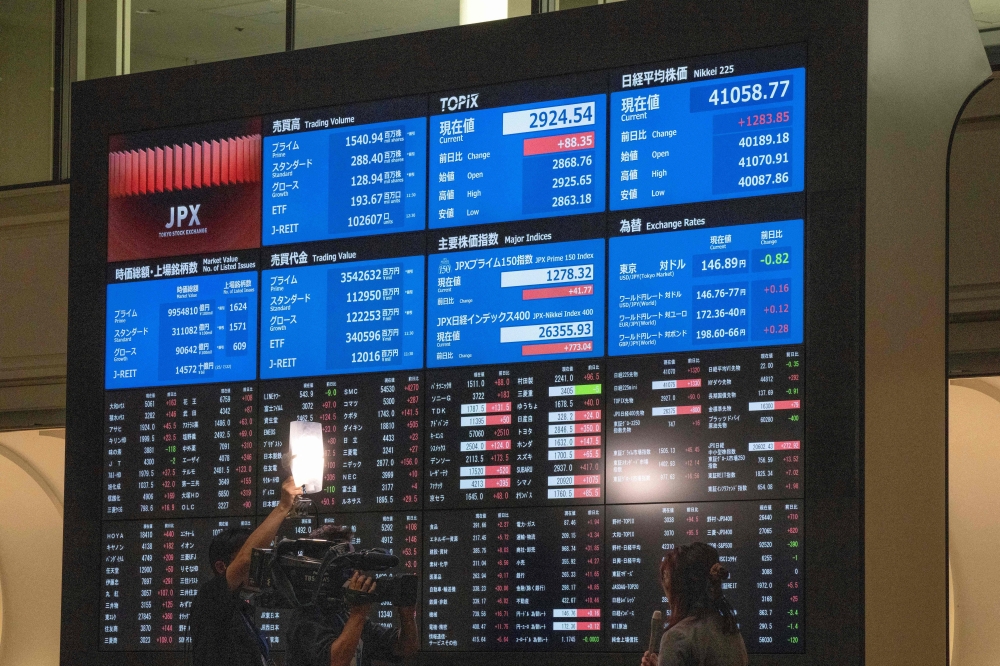 Markets climb, euro jumps as EU, US strike ‘biggest-ever’ trade deal