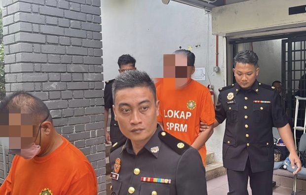 Three senior police officers arrested over bribery allegations