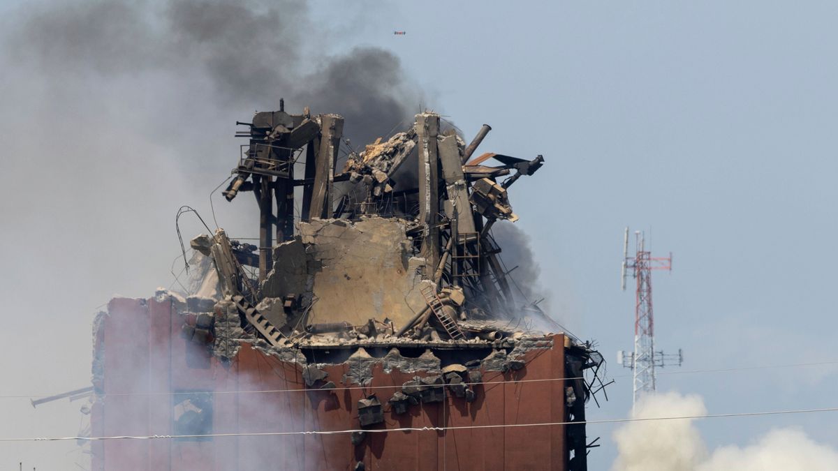 Fremont explosion: Bodies of two girls pulled from wreckage after huge blast