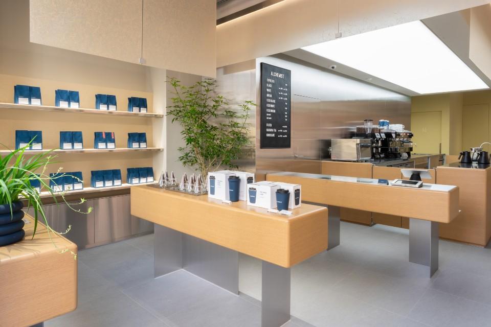 Singapore’s Alchemist Coffee Expands to Tokyo with Stylish New Stores in Aoyama and Asakusa