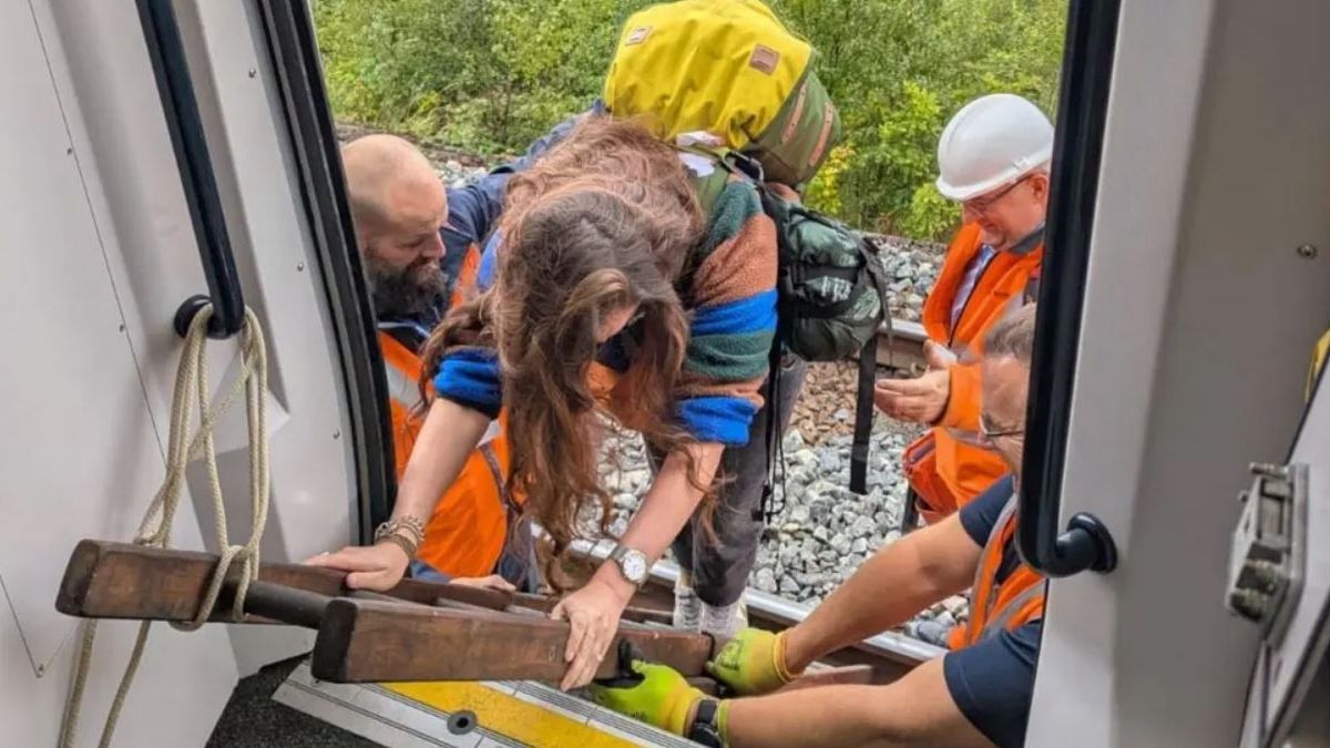 ScotRail evacuates dozens from train ‘filled with smoke and strange smell'