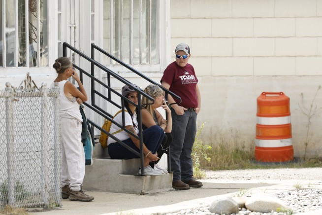 Shooting Kills 4 in Bar, Sparking Montana Manhunt