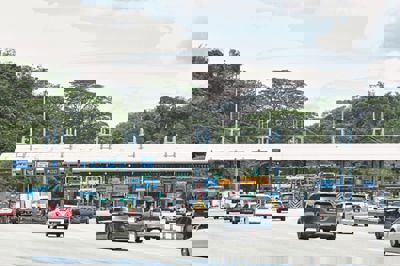 Barrier-free toll gantries to be introduced in next few years
