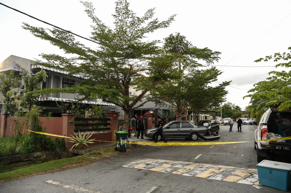 Cop dies after robbers ram him with SUV during house break-in escape in Alor Setar