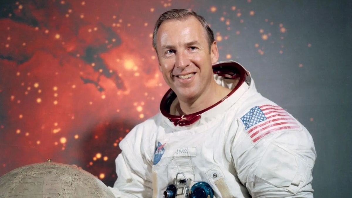 Jim Lovell: Legendary NASA astronaut who said 'Houston we have a problem' dead