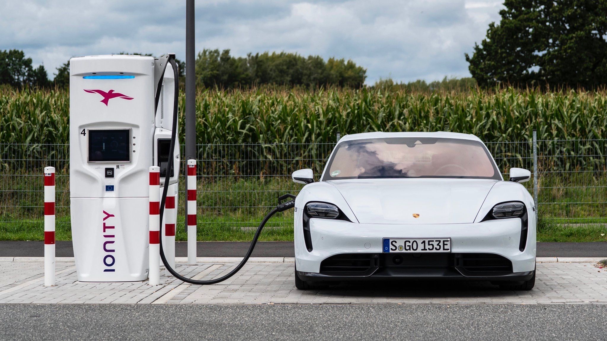 Porsche pulls back on EV push, adds more gasoline, hybrid cars