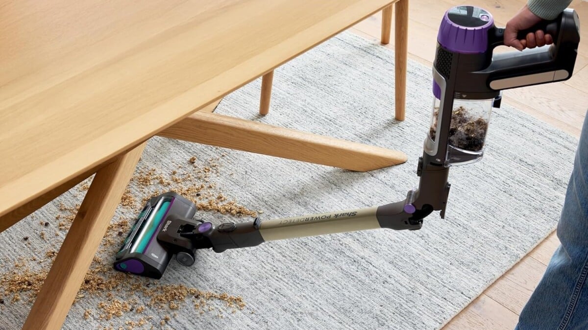 Mashable's favorite Shark stick vacuum is on sale for $150 off at Amazon