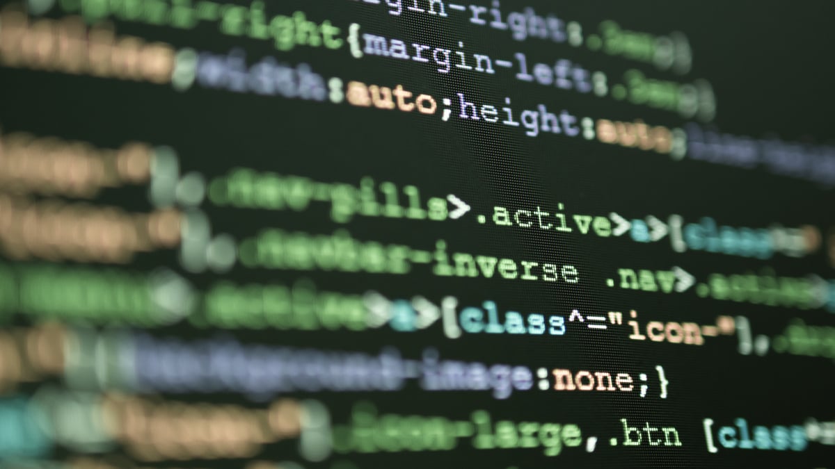 ChatGPT vs Claude vs Grok: Best vibe-coding platform for beginners