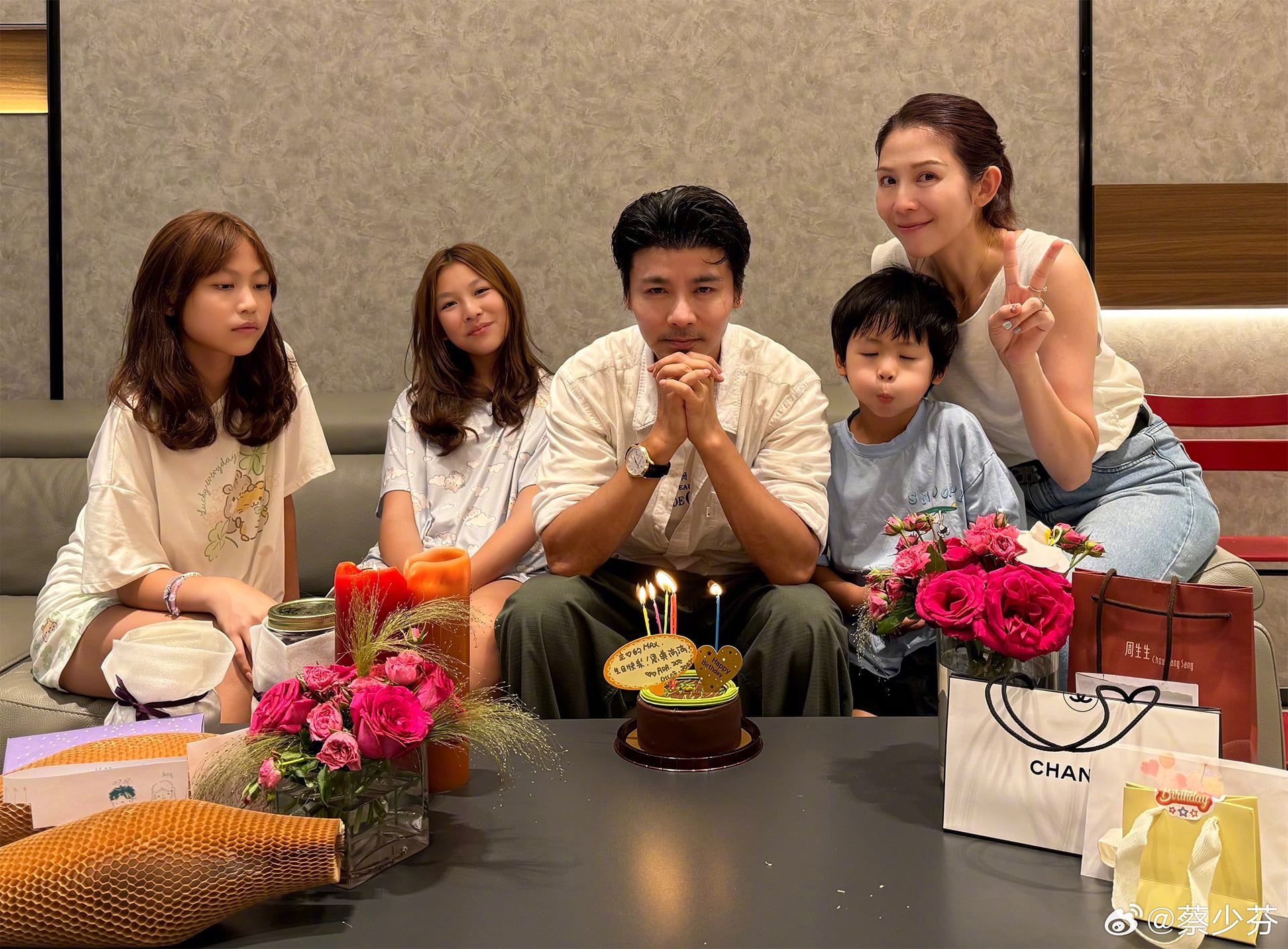 Ada Choi & Kids Left Husband Behind To Take Duck Boat Ride When He Suffered Heart Attack In S’pore