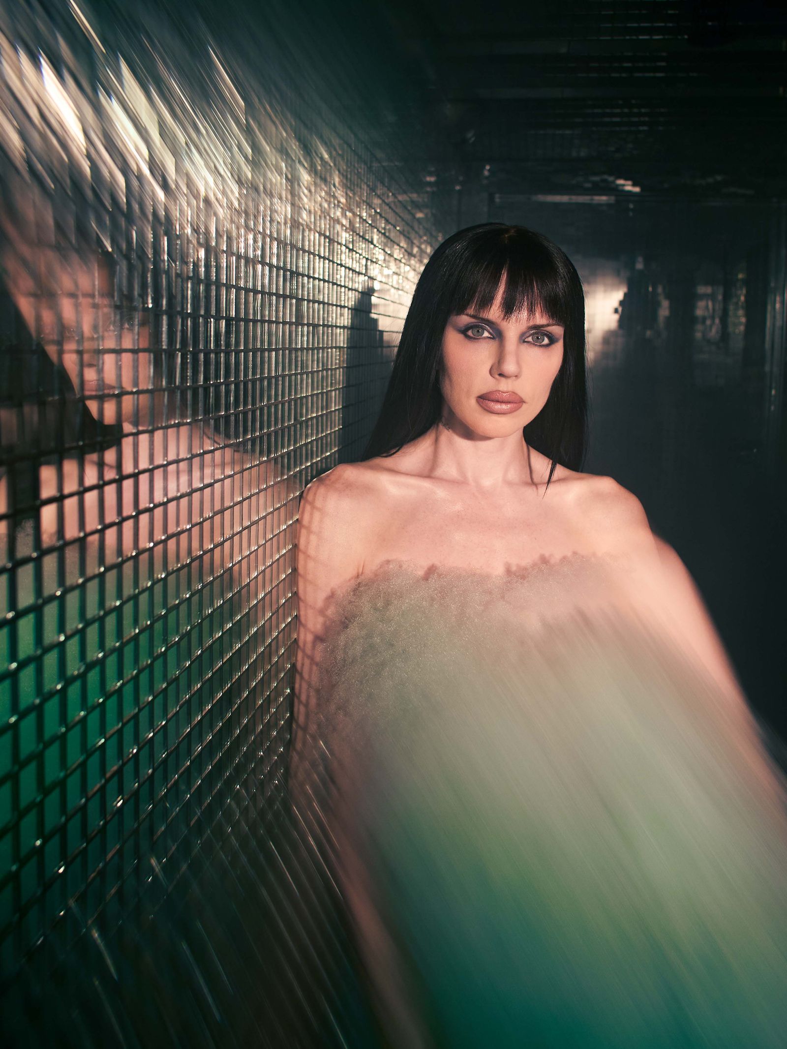 Julia Fox Is Unsubscribing From the Male Gaze