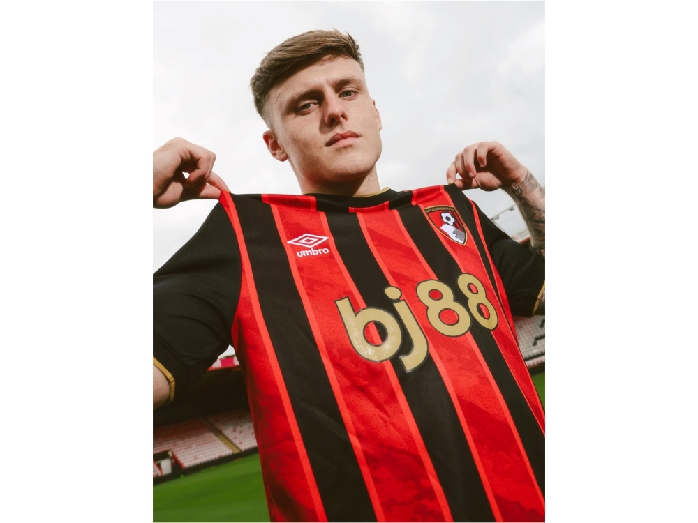Doak joins Bournemouth for £25m as Liverpool exodus grows ahead of deadline
