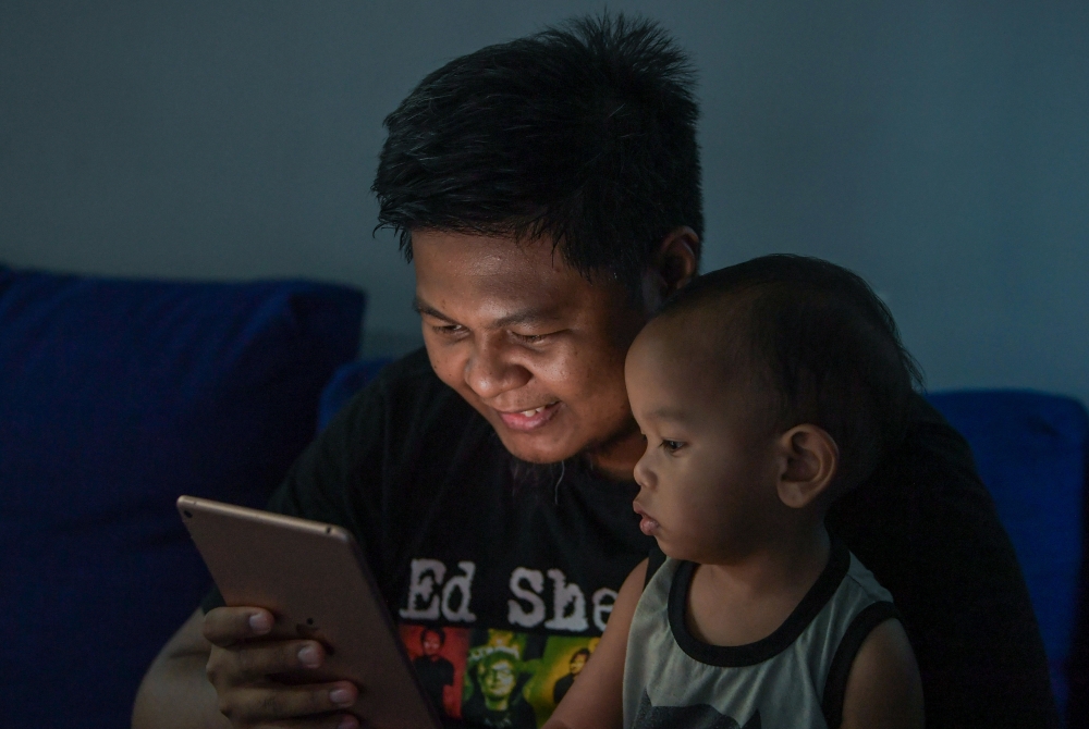 Unintended purchases to online predators: Experts warn of digital parenting challenges in Malaysia
