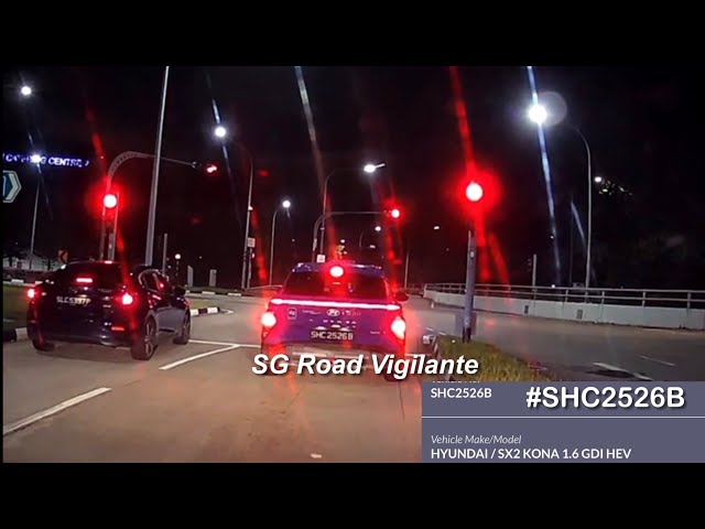 changi comfort taxi hyundai kona fail to conform to red light signal