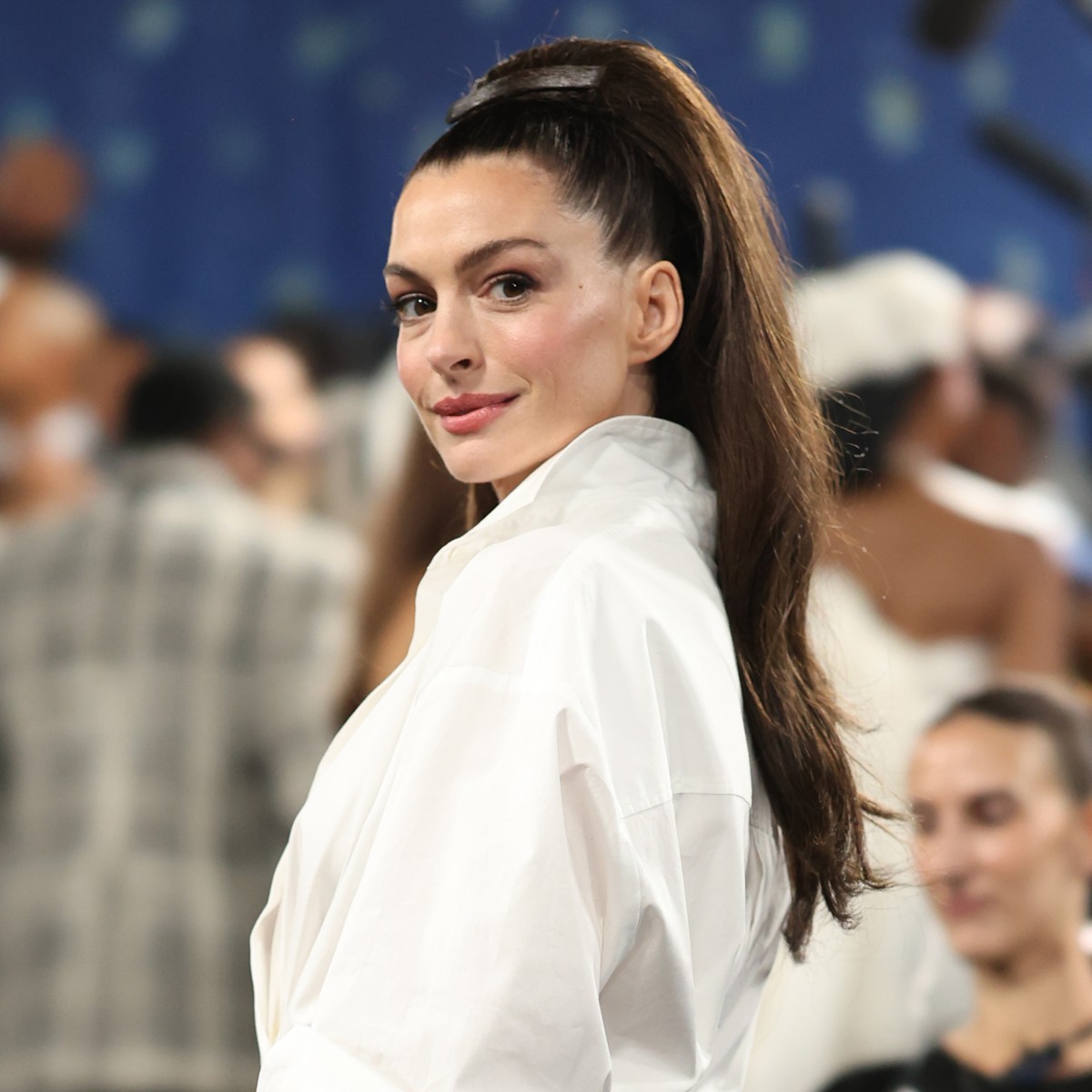 Anne Hathaway Has the Perfect Response After Falling on Devil Wears Prada 2 Set